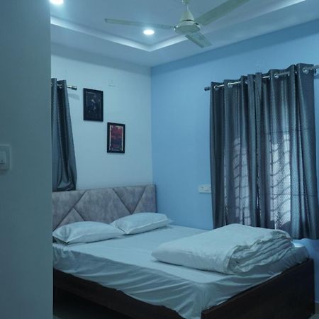 Cosmic Hotel & Guest House Gachibowli Raidurg Hajdarabad Zewnętrze zdjęcie